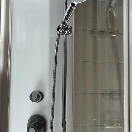 לינה וארוחת בוקר Tavanara