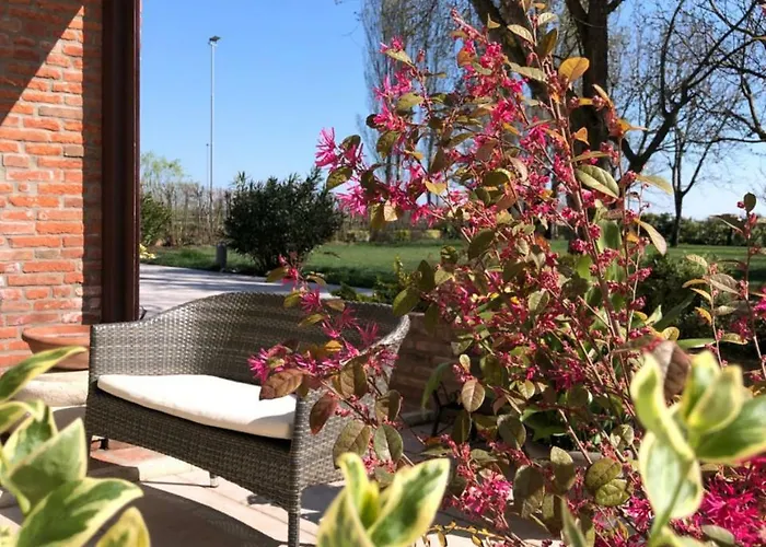 Tavanara Bed & Breakfast *