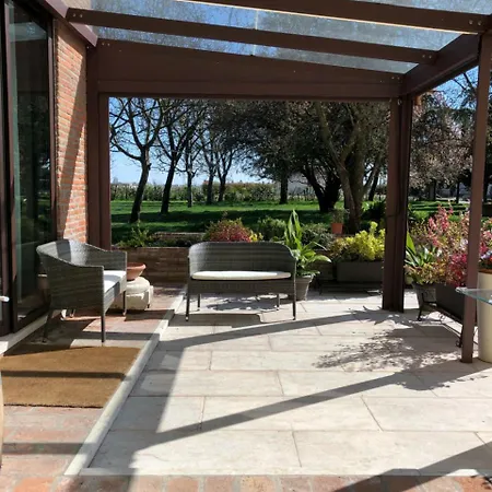 Tavanara Bed & Breakfast